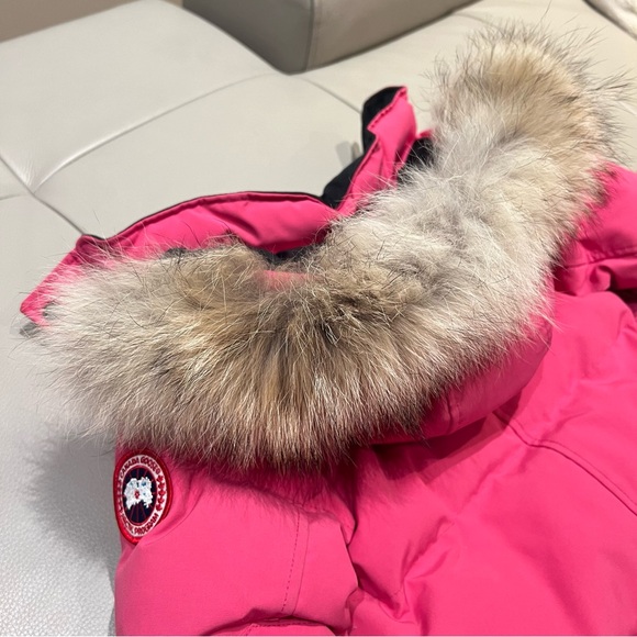 CANADA GOOSE SNOWY OWL PARKA WITH FUR - SUMMIT PINK 6-7Y - Picture 7 of 10